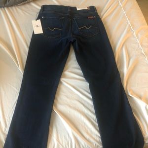 7 for All Mankind - Kimmie bootcut. Size 30